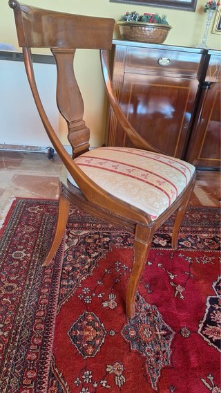Mesa redonda madera y 6 sillas