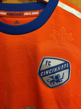 Camiseta FC Cincinnati Adidas 22/23 Talla XS