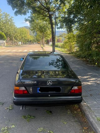 Mercedes-Benz 300ce 1990
