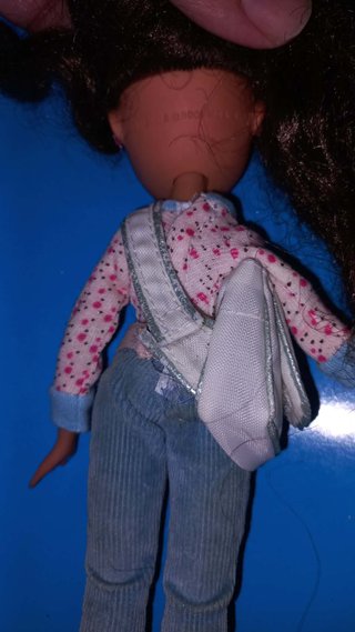 Bonita muñeca Bratz Yasmin - MGA