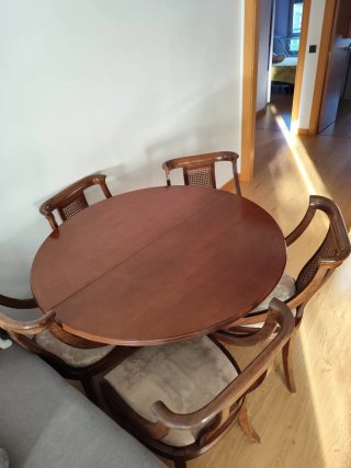 Mesa comedor redonda con 6 sillas