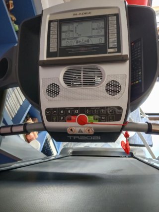 Cinta de correr Bladez TR202i