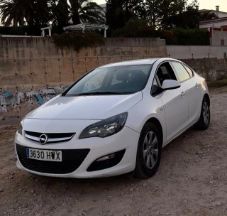 Opel Astra 2014