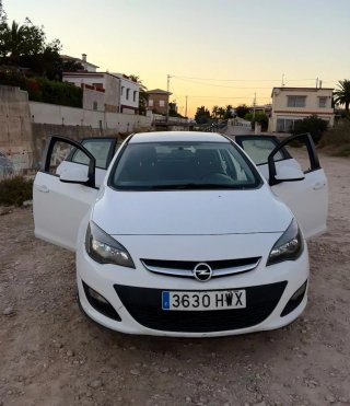 Opel Astra 2014