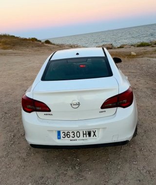 Opel Astra 2014