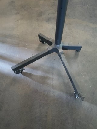 Soporte TV Ergosolid Falco-24 con ruedas