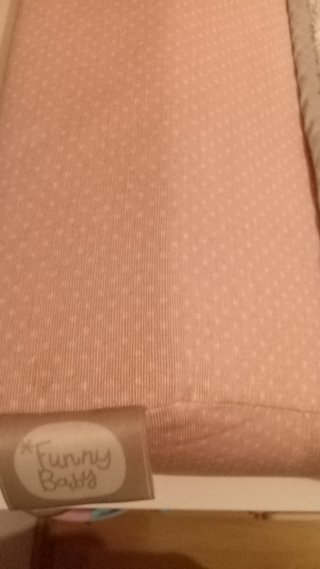Cambiador para bebé niña rosa