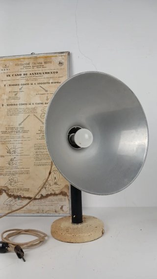 Lampada vintage medicina anni '30