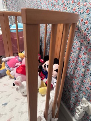 Cuna Stokke Ovalada Madera