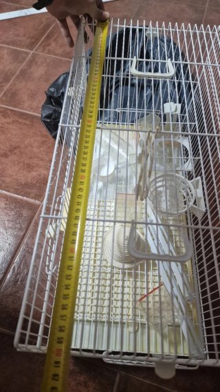 Jaula para cría de pájaros