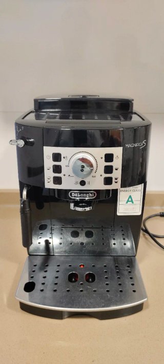Cafetera DeLonghi Magnífica S Automática