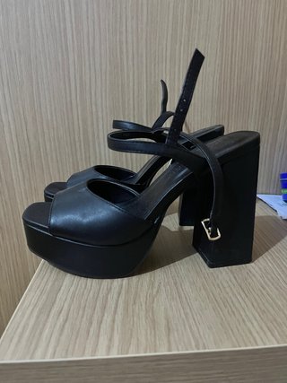 Zapatos de tacón negros talla 37