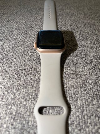 Apple Watch Series 4 color oro rosa 40 mm