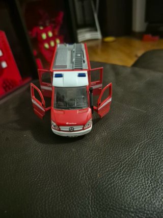 Camioncino Siku Vigili del Fuoco