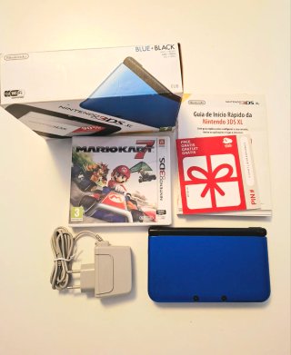 Nintendo 3DS XL Azul/Negra + Mario Kart 7