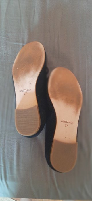 Zapatos tipo bailarinas, negras, antelina, n.° 36.