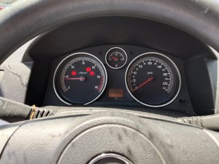 Opel Astra 2004