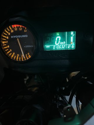 Hyosung GT125R / 10.632KM / ITV 08/2027