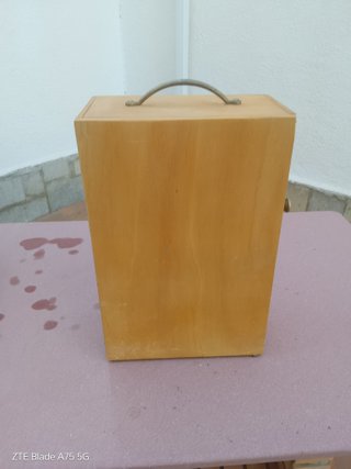 Jaula cetrería madera con asa