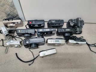 Lote di varie fotocamere