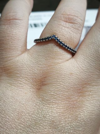 Anillo V circonitas azules plata