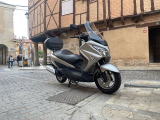 Suzuki Burgman 125 UH Plata