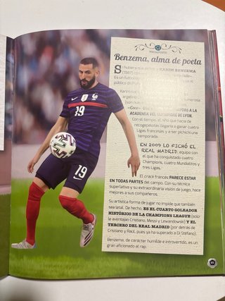 Futbolistas, ellos y ellas, los mejores de la h...