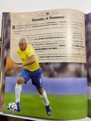 Futbolistas, ellos y ellas, los mejores de la h...