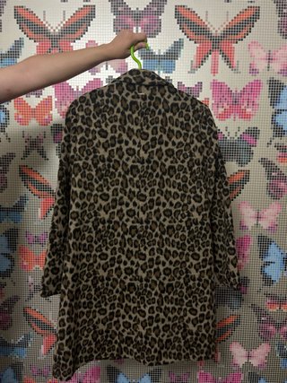 Abrigo estampado animal print