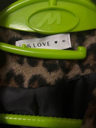 Abrigo estampado animal print