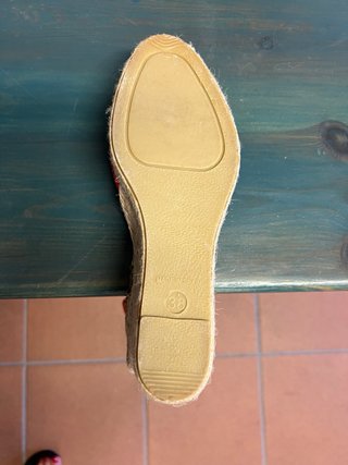 Sandalias cuña esparto rojas sin estrenar