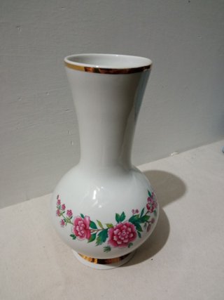 Jarrón de cerámica decorado