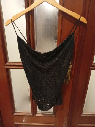 Top lentejuelas negro y plateado