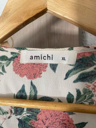 Blusa Amichi floral XL