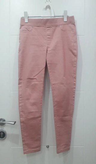 Pantalón vaquero ajustado rosa
