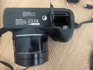 Camara Panasonic Lumix DC-FZ82