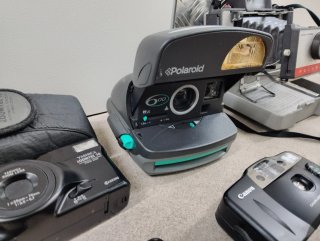 Lote de Cámaras: Canon, Polaroid, Fujifilm, etc.