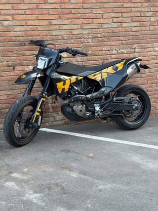 Husqvarna 701 Supermoto