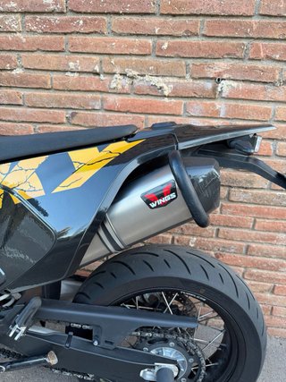 Husqvarna 701 Supermoto