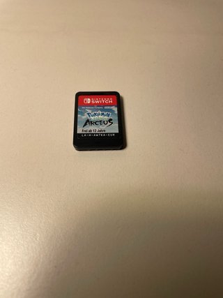 Juegos Nintendo Switch Pokémon (4) y Minecraft (1)