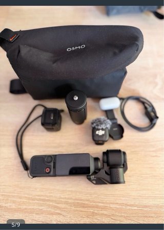 DJI Osmo Pocket 4 Creator Combo