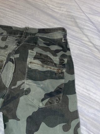 Vaqueros camuflaje