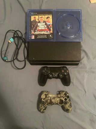 PS4 Slim 500GB + GTA V Starter Pack
