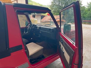 Suzuki SJ410 todoterreno