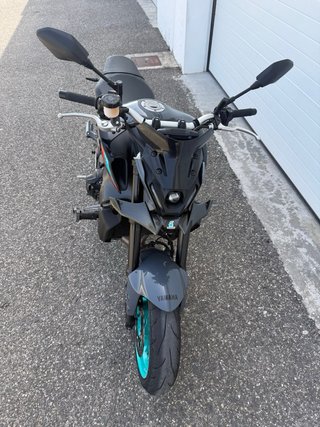 Yamaha MT-09 Gris/Rojo Naked