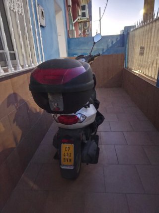 Peugeot Kisbee 49cc Scooter
