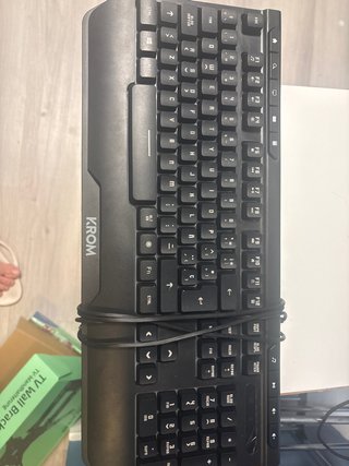 Teclado KROM Negro