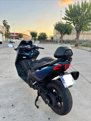 Yamaha TMAX 530