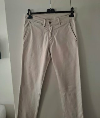 Pantalón de vestir beige hombre