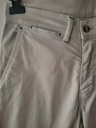 Pantalón de vestir beige hombre